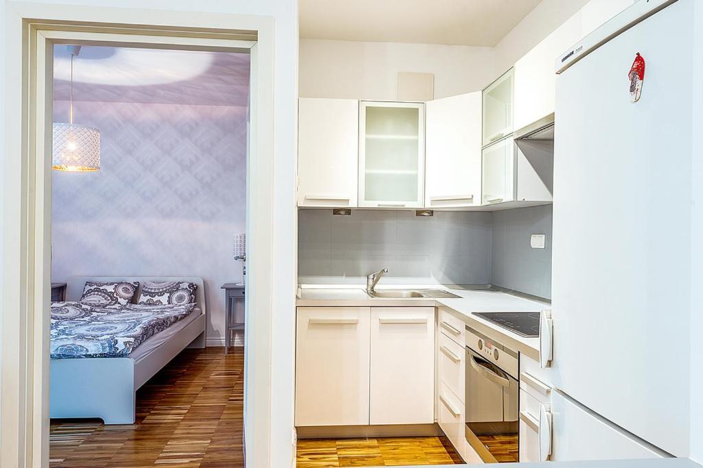 Apartment Powisle With Garage ワルシャワ エクステリア 写真