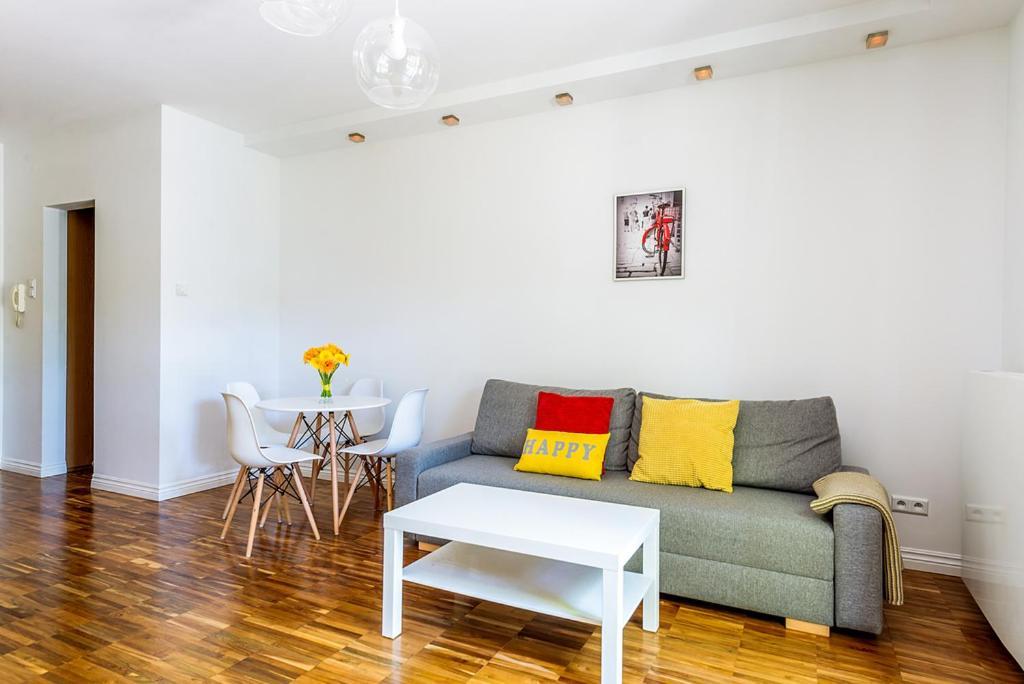 Apartment Powisle With Garage ワルシャワ エクステリア 写真